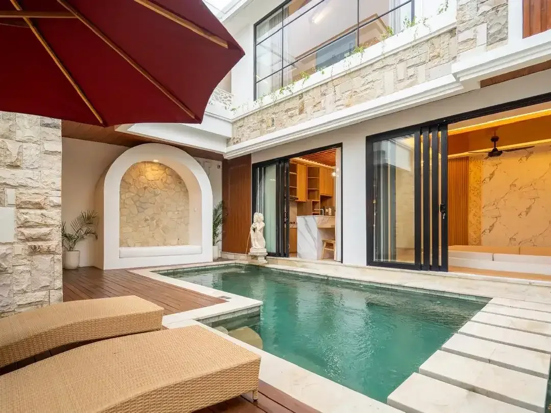 MODERN LUXURY TROPICAL VILLA CANGGU MUNGGU - Image 2 of 10