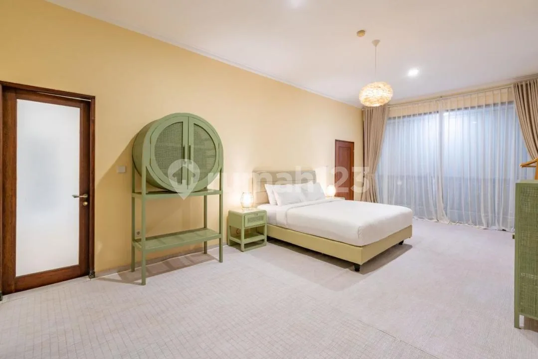 Luxury Fully Furnished Villa Only 200M From Canggu Beach Bali - Image 4 of 4