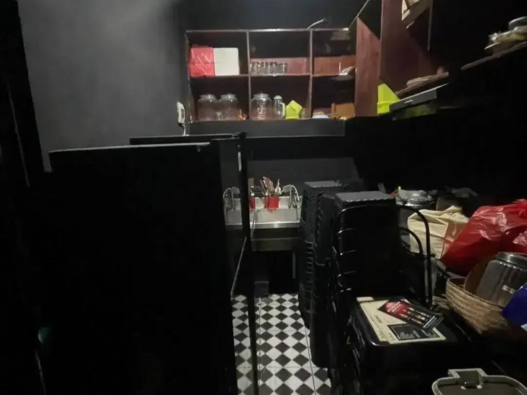 Ex Bar Siap Pakai untuk Usaha Disewakan, di Kerobokan - Image 4 of 5