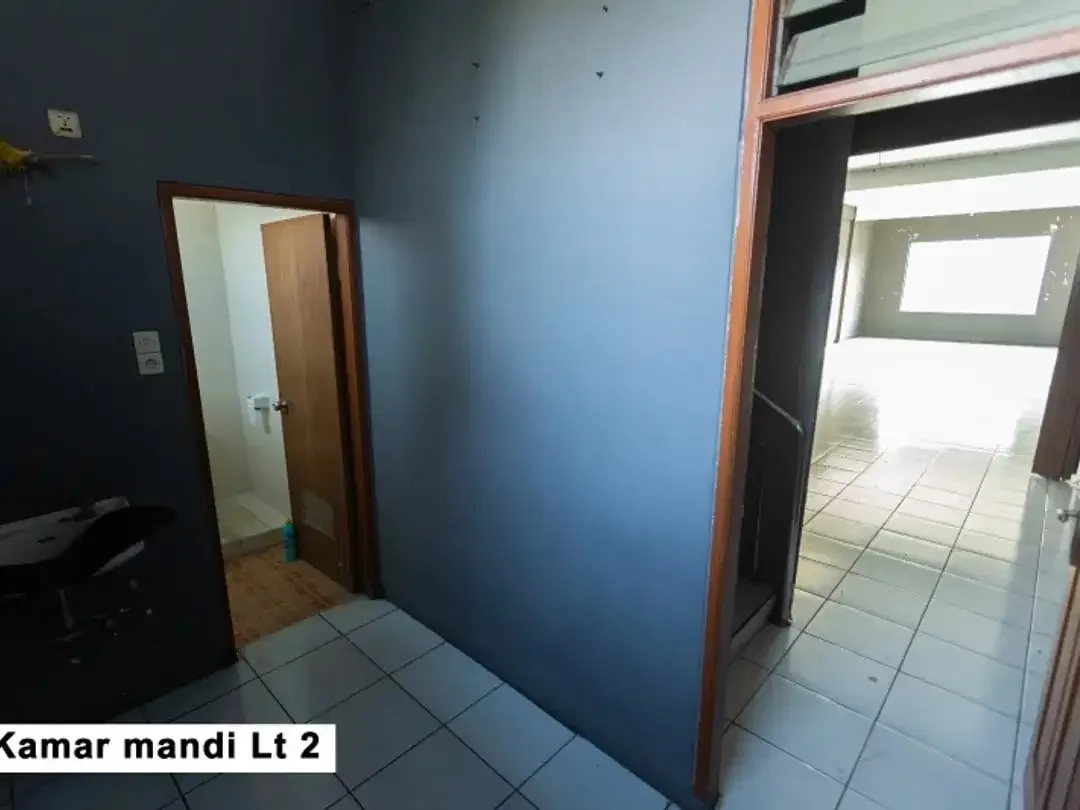 Ruko strategis premium 3 lantai Dewi Sri Kuta Bali - Image 4 of 10