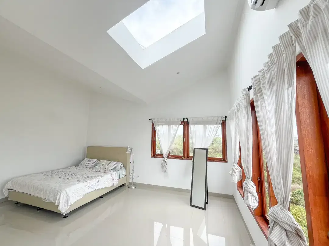 3 Bedroom Beautiful Freehold Villa In Nusa Dua With Unique Designs - Image 8 of 10