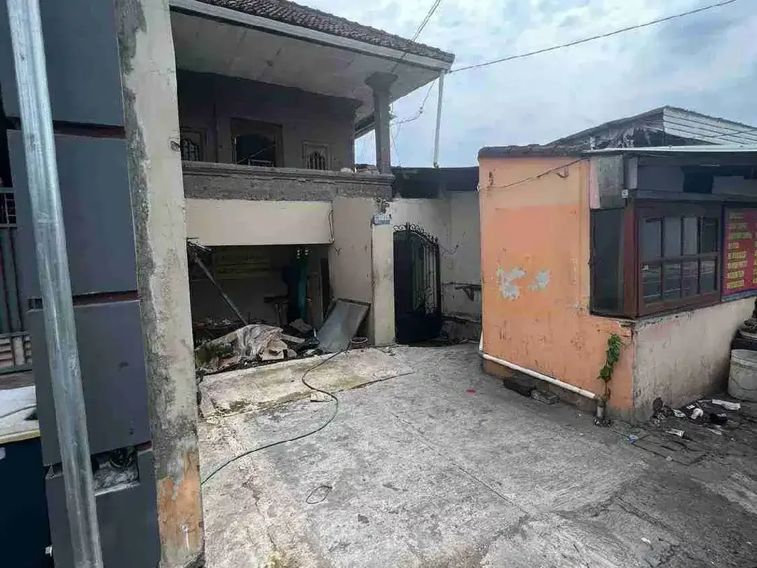 Tanah 300m2 bonus bangunan utama darmawangsa - Kampiyal - Nusa Dua - Image 1 of 8