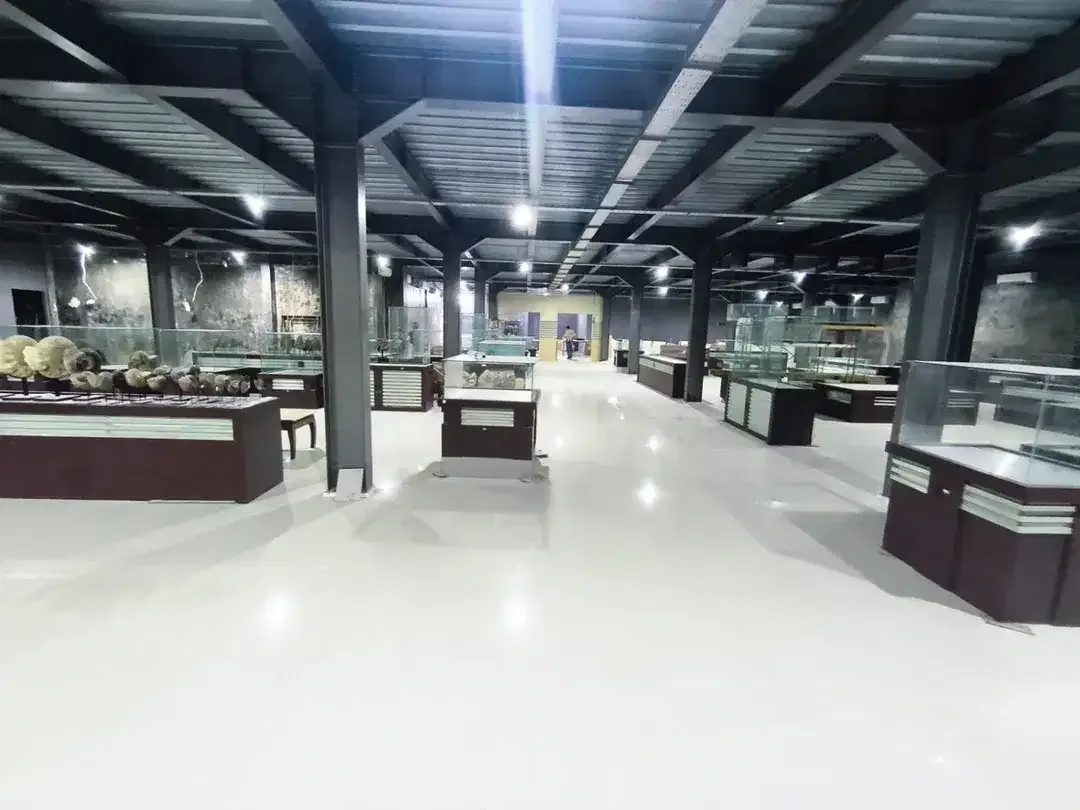 Gedung Komersial Strategis Disewakan di Pusat Kuta, Badung - Image 4 of 10