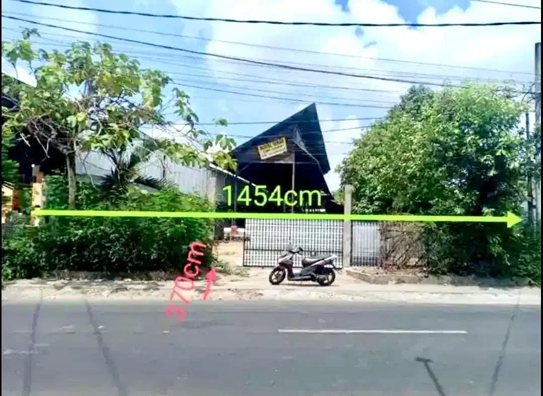 DIJUAL TANAH MURAH  DI JALAN RAYA BATUBELIG SEMINYAK KUTA - Image 1 of 6