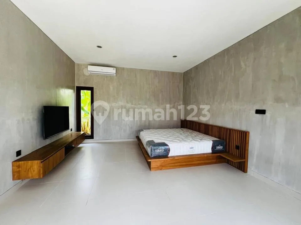 Villa Lengkap di Lokasi Strategis Dekat Atlas dan Finns di Canggu - Image 3 of 4