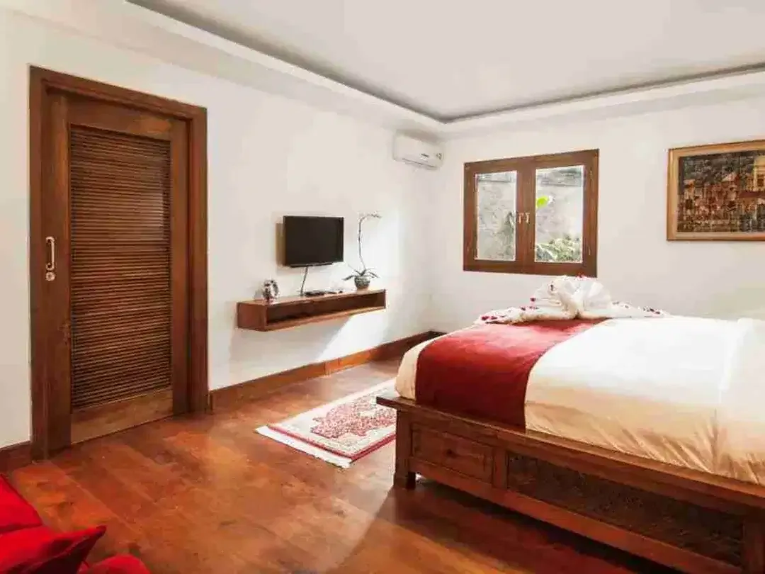 joglo villa in Kerobokan - Image 5 of 10