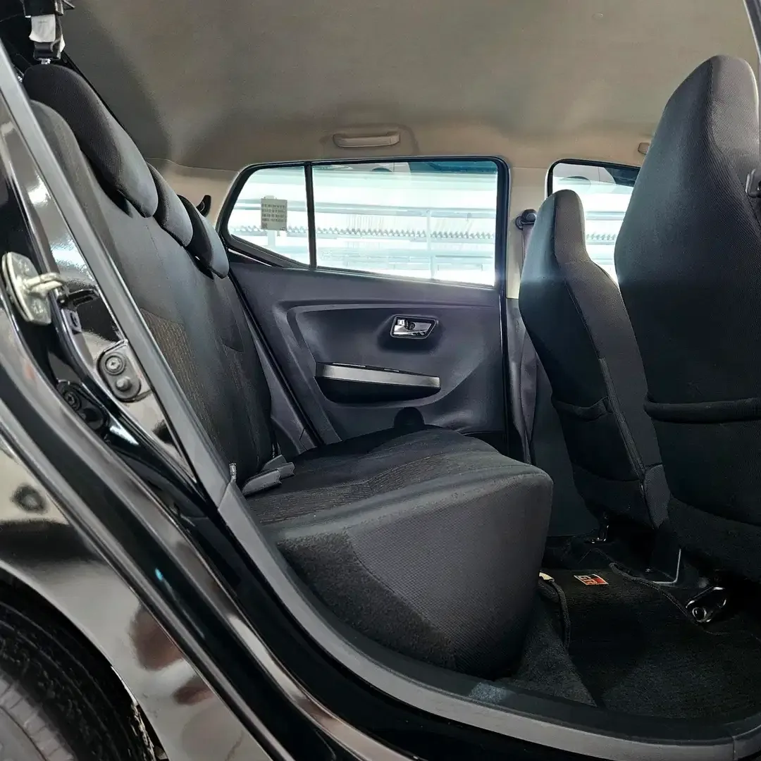 [2022] DP 23jt! Agya GR Sport 1.2 matic 2022 asliDK LowKM bkn G 2023 - Image 7 of 10