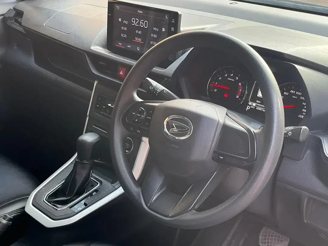 XENIA R 1.3 MATIC ASLI BALI DP 8 JT - Image 9 of 10