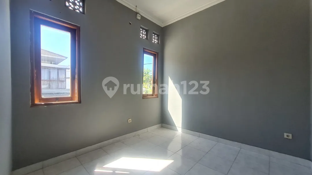 Rumah 2 Lantai di Renon - Cocok untuk Rumah Tinggal, Kantor, atau Co-Living Space - Image 4 of 4