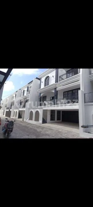 Rumah Baru 3 Lantai Panjer Denpasar Selatan - Image 2 of 4