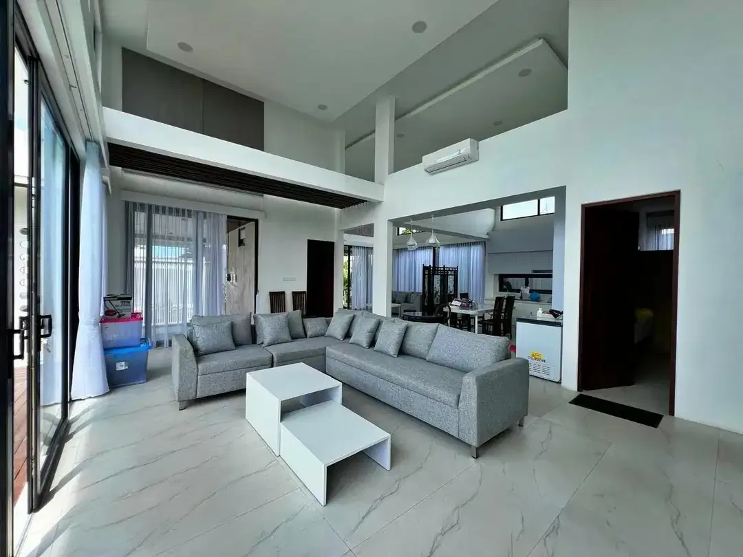 Dijual villa baru lantai 2 Umalas - Image 2 of 7