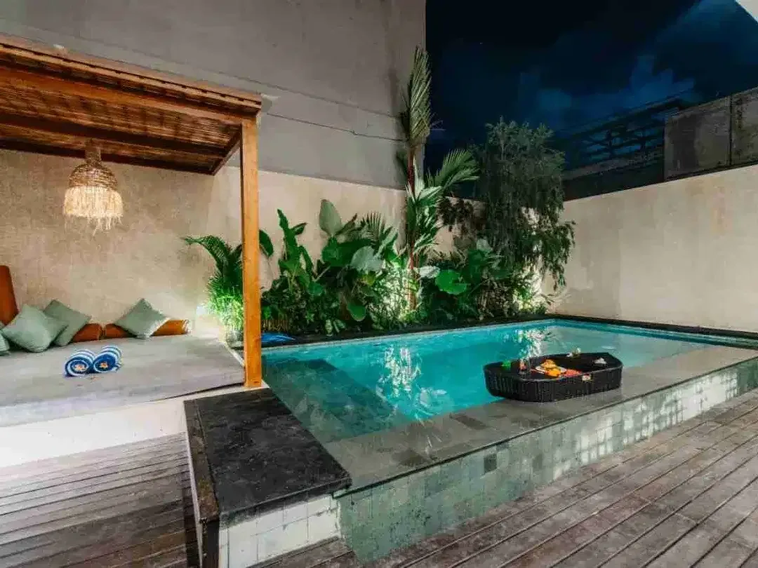 dijual villa baru lantai 3 lokasi kerobokan - Image 8 of 10