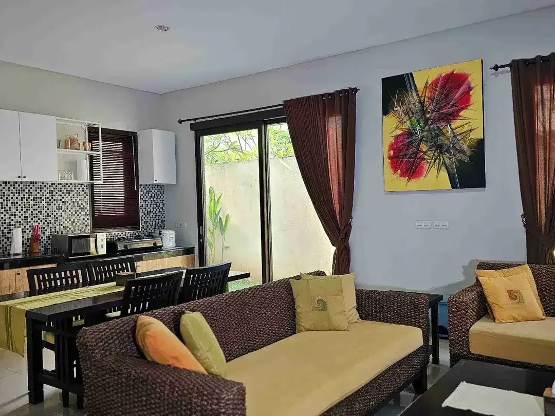Villa Cantik Terawat Dijual dengan Harga Menarik! - Image 5 of 8