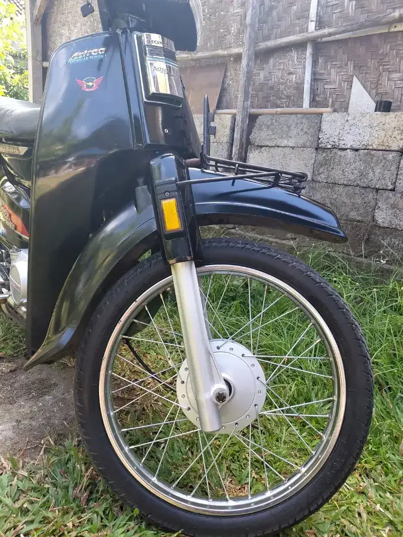 Astrea Prima 1990 - Image 6 of 8