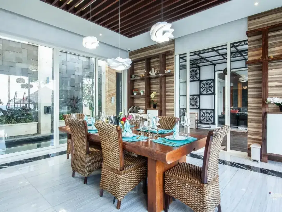 Exclusive Cliff-Front Luxury Villa with Spectacular Ocean View in Pandawa, Nusa Dua. - Image 4 of 10