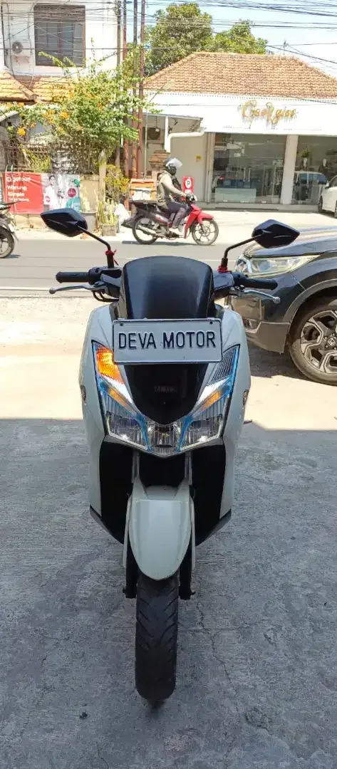 Lexi 2018 putih Deva motor - Image 3 of 6