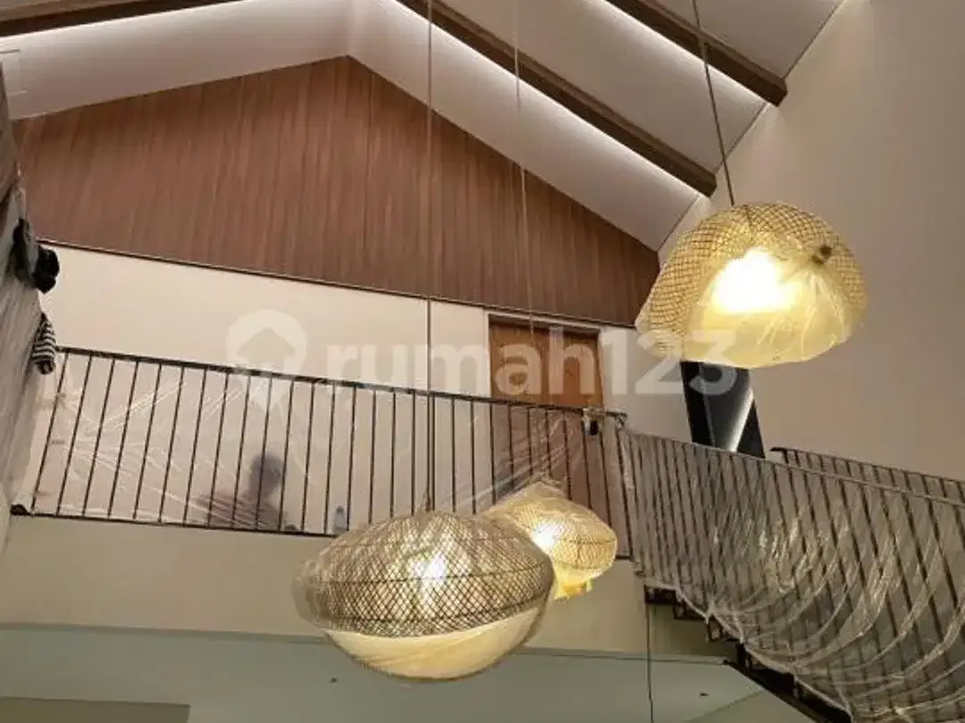 **Villa 4 Kamar Fully-Furnished di Beraban Seminyak* - Image 1 of 5