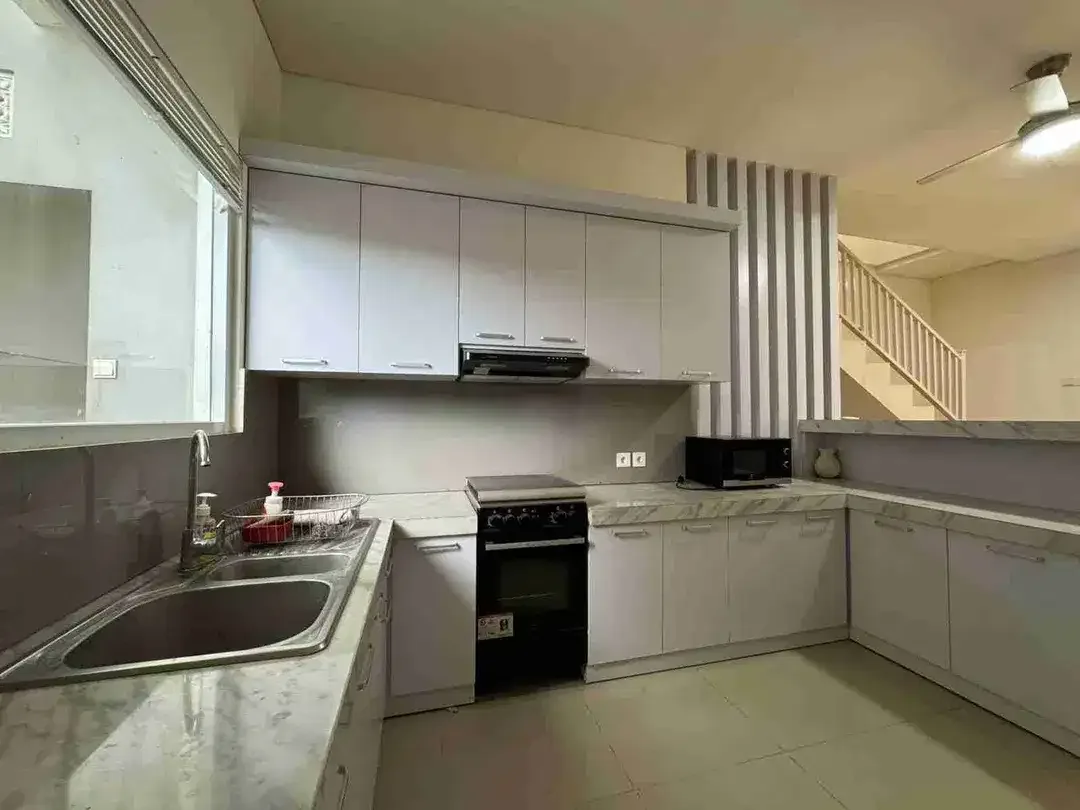 Di Jual Rumah di Kawasan Renon Lokasi Sangat Strategis. - Image 6 of 10