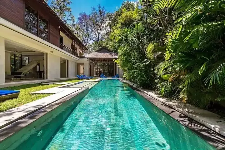 Dijual villa lantai 2 seminyak bali - Image 2 of 10
