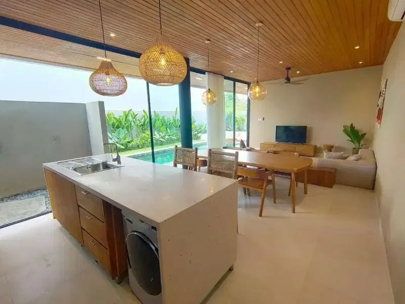 VILLA MODERN TOP INTERIOR & FURNISHED DEKAT PANTAI BATU BOLONG - Image 7 of 10