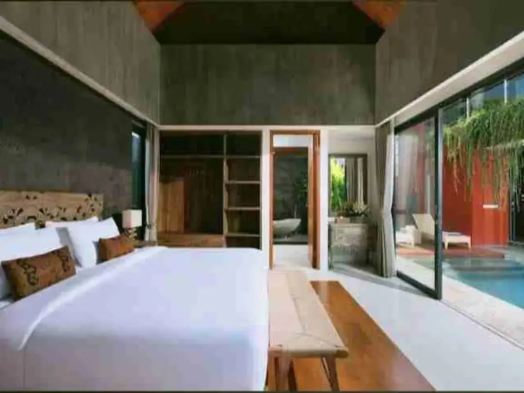 Vila Mewah 3 Kamar Dekat Pantai Nelayan Canggu Bali - Image 2 of 10