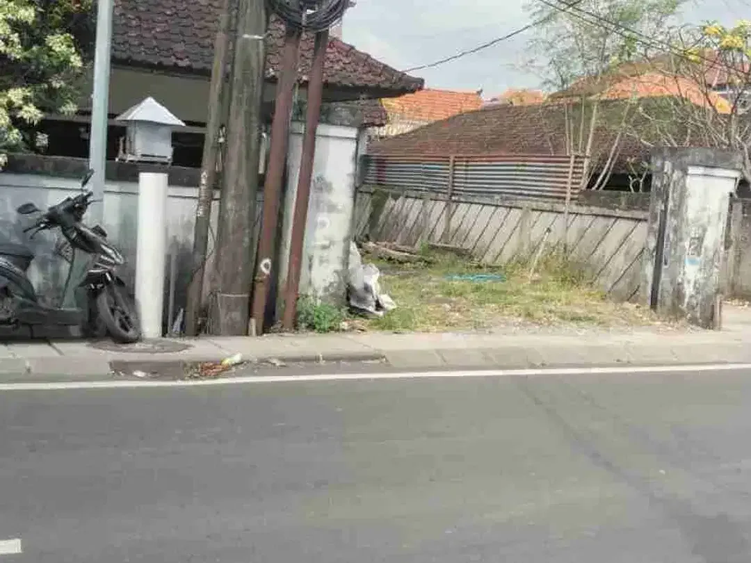 DI JUAL TANAH PINGGIR JLN UTAMA ISI BANGUNAN RUMAH LAMA HITUNG JUAL TANAH SAJA - Image 3 of 6