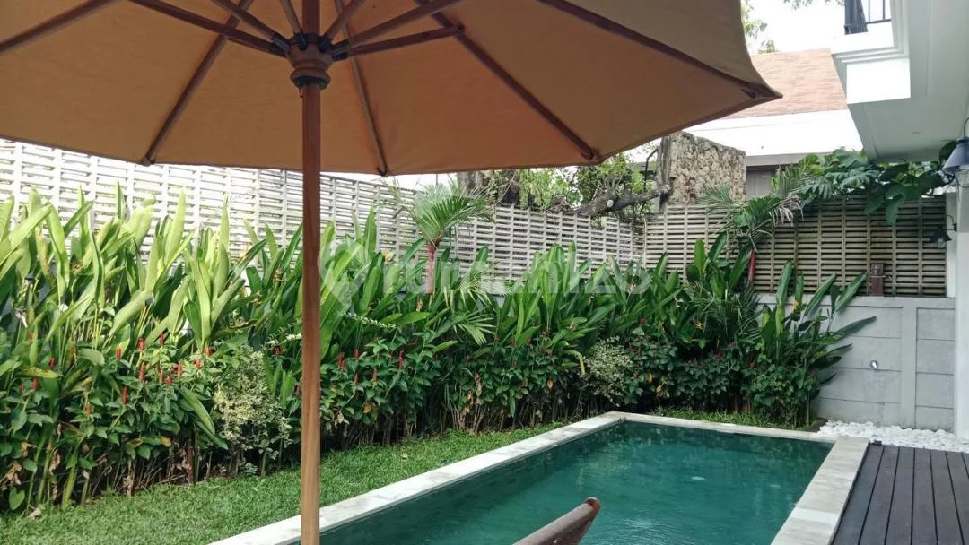 Villa Mediterania Modern Style Dekat Canggu - Image 2 of 4