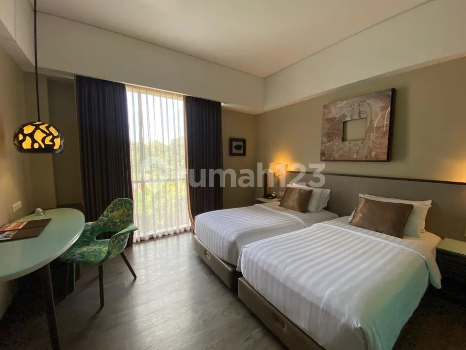 Condotel di Hotel Bintang 4 Mercure Legian Kuta Dekat Pantai Roi Tinggi Cocok untuk Investasi Area Ramai Occoupancy Tinggi - Image 1 of 4