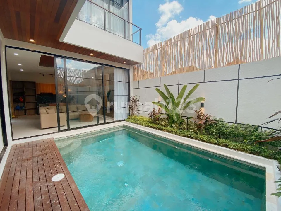 Turun Harga / Drop Price .. Villa Baru Minimalis Style dengan Lingkungan Villa2 di Padonan , Canggu ... 4 Menit ke Baked Padonan ,8 Menit ke Park Life , 10 Menit ke Jungle Padel Pererenan dan 15 - Image 1 of 4