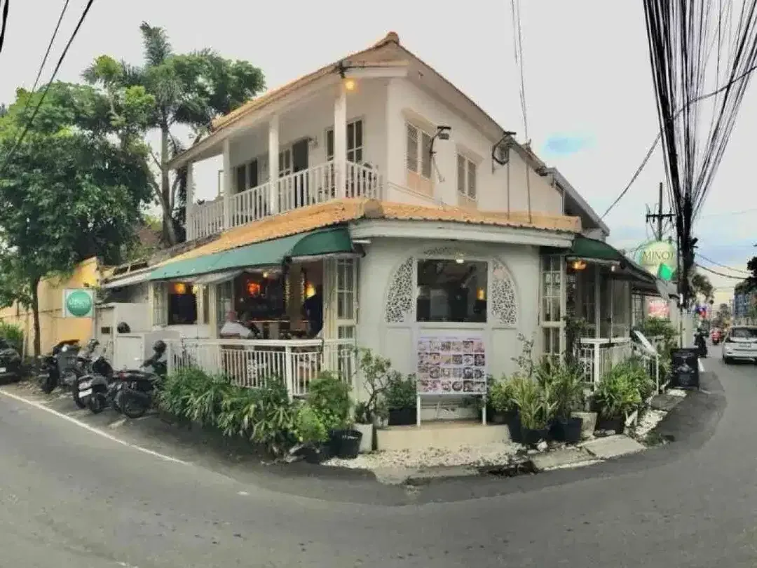 DISEWAKAN RUKO EX RESTO DAERAH BERABAN KEROBOKAN BADUNG BALI - Image 2 of 10