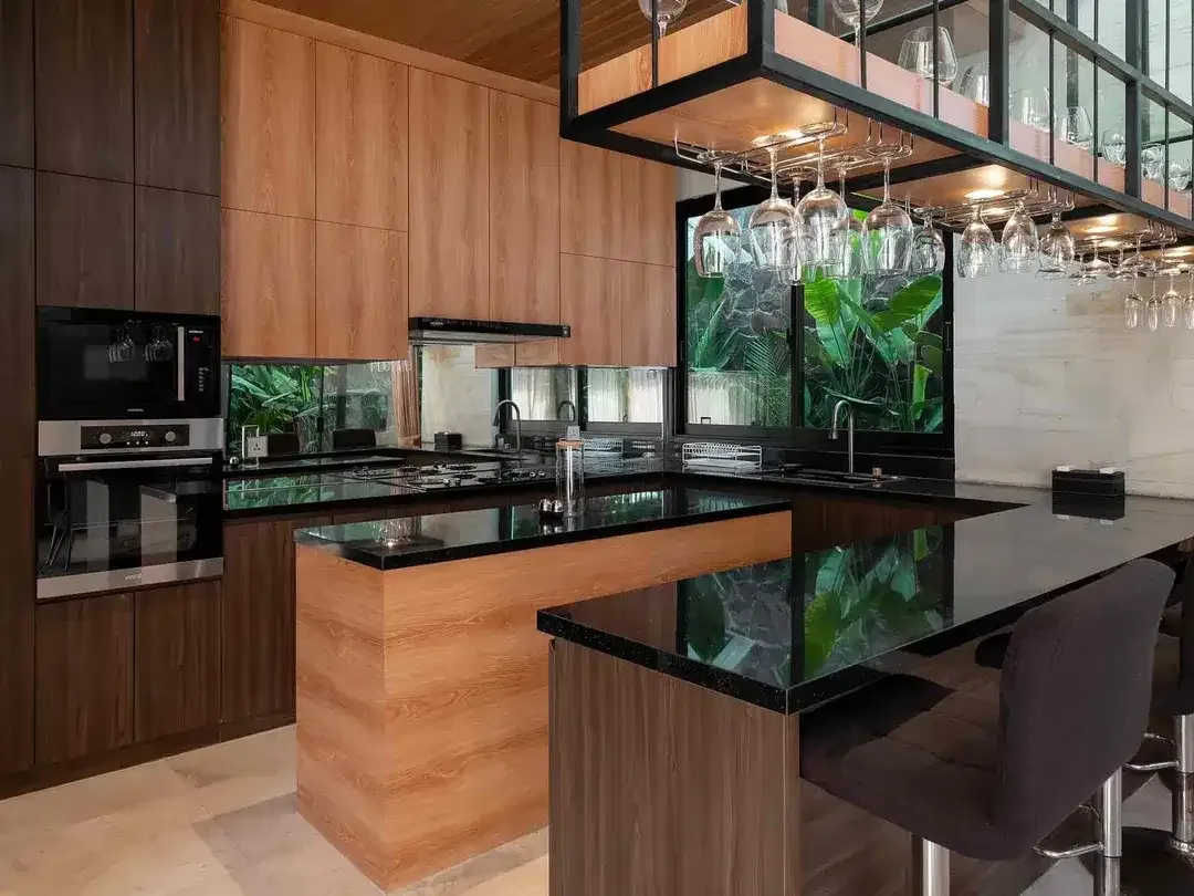 4 BEDROOMS OCEAN VIEW VILLA AT SANUR - Image 9 of 10