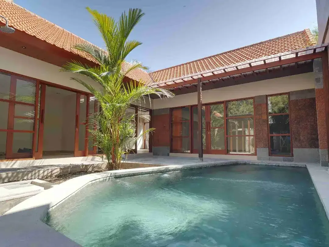 villa beachside baru jalan pungutan sanur bali - Image 1 of 10