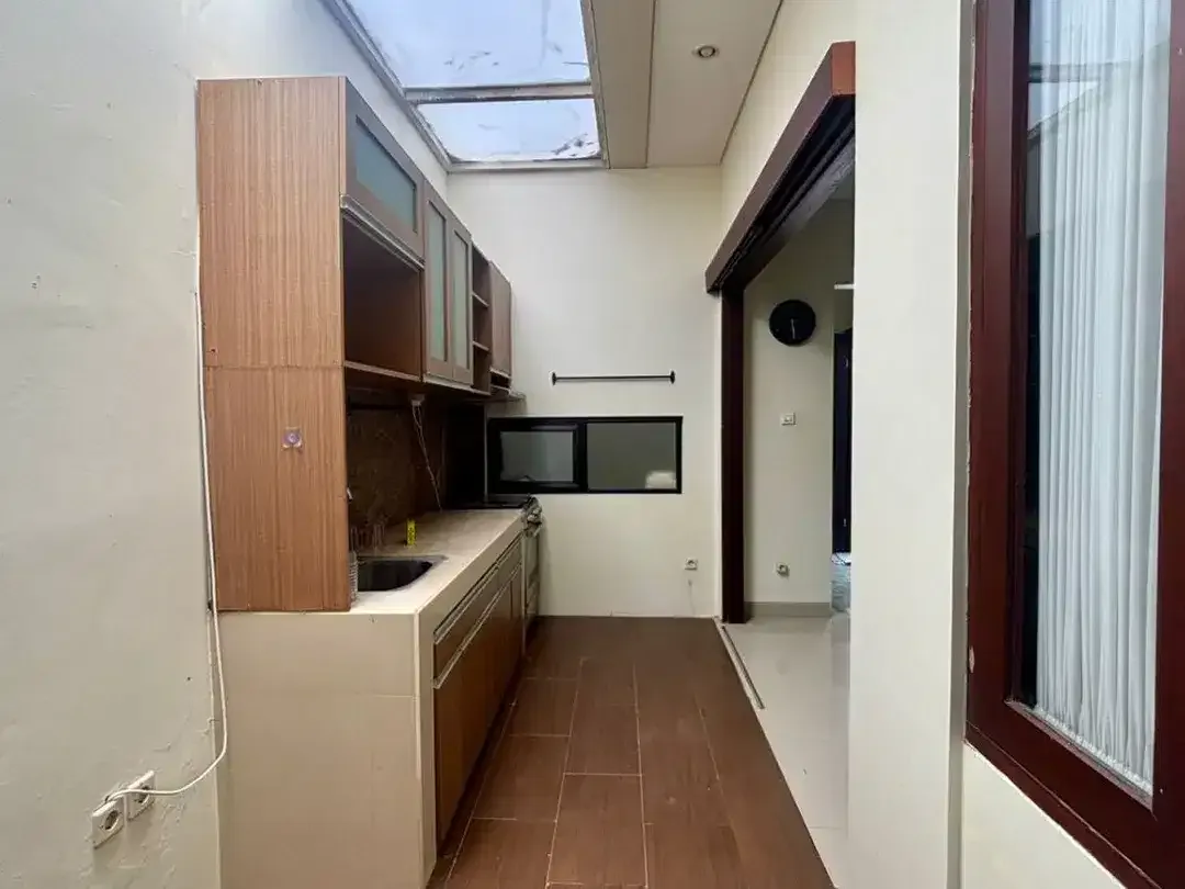 FAMILY HOME IN PRIME AREA – RENON, DENPASAR Jalan Tukad Balian - Image 4 of 10