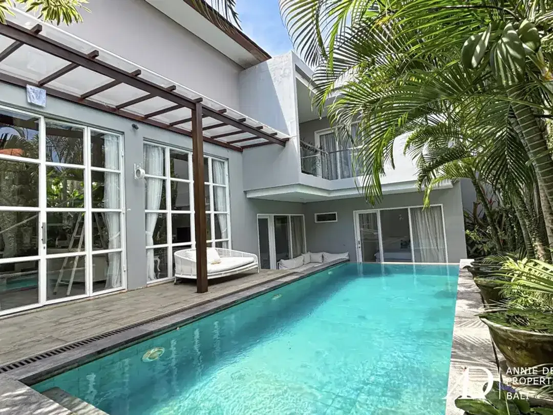 FREEHOLD / HGB | MODERN 4-BEDROOM VILLA IN PRIME UMALAS - Image 2 of 10