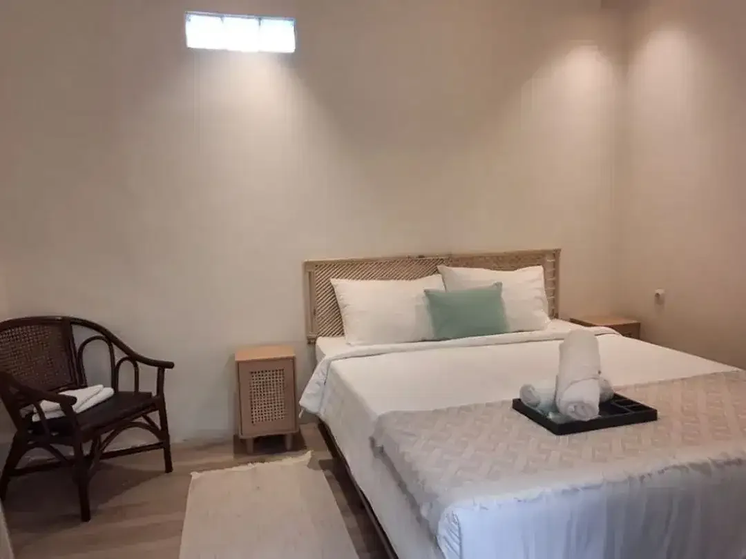 Disewakan Vila 4 Kamar Tidur di Pengiasan, Sanur kauh, Bali - Image 2 of 10