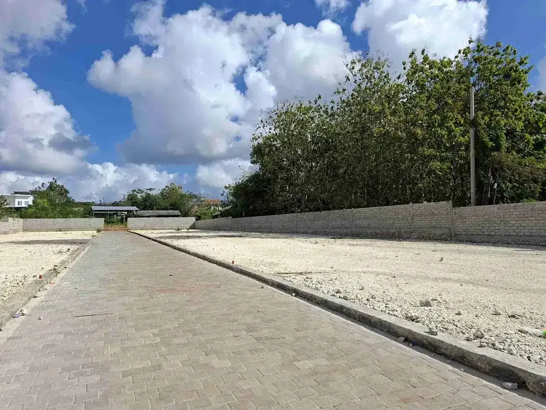DIJUAL TANAH LINGKUNGAN ELIT JIMBARAN PURI GADING - Image 5 of 7