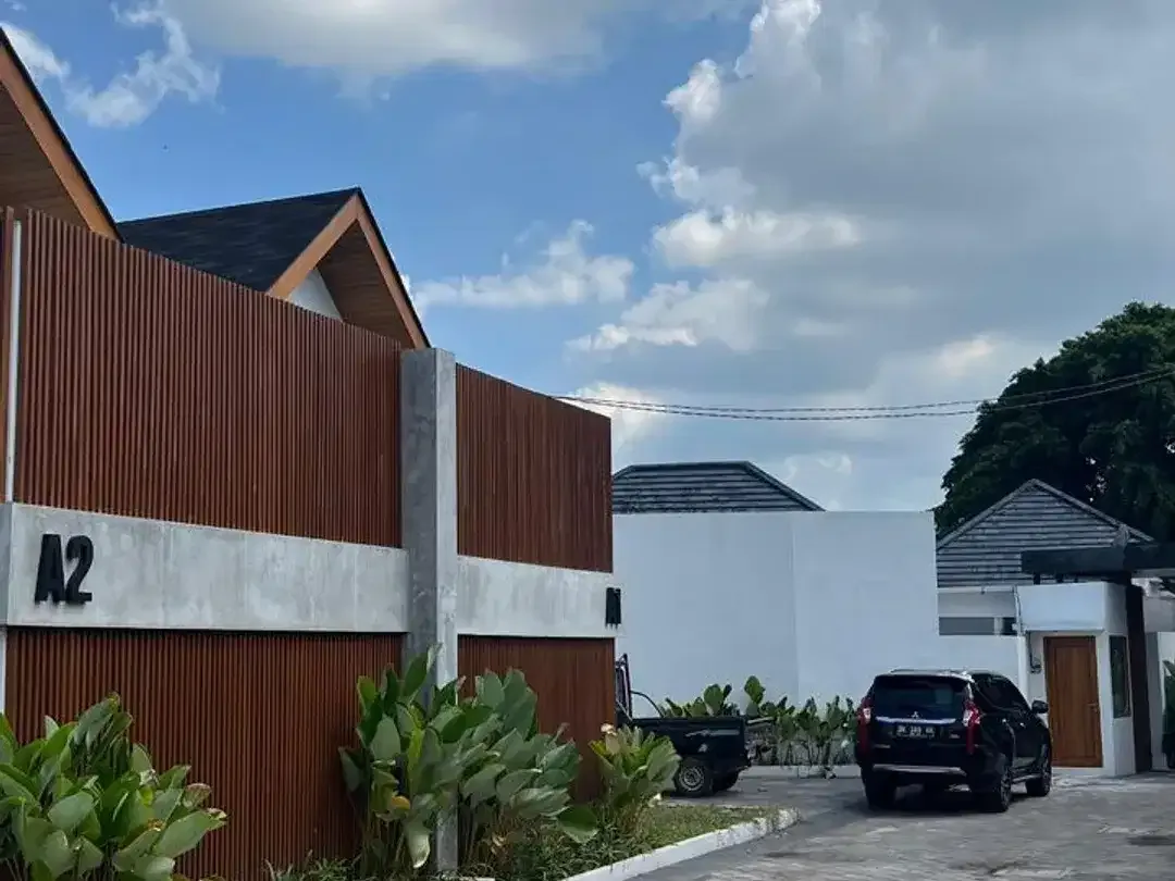 FOR SALE VILLA READY UNIT LOKASI STARTEGIS 3BR PRIVAT POOL CANGGU - Image 8 of 9