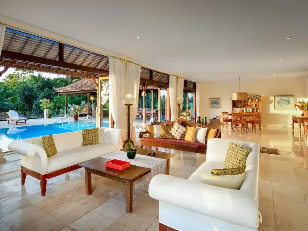 Leasehold - A Grand 7-Bedroom Luxury Retreat Surrounded by Nature - Image 10 of 10