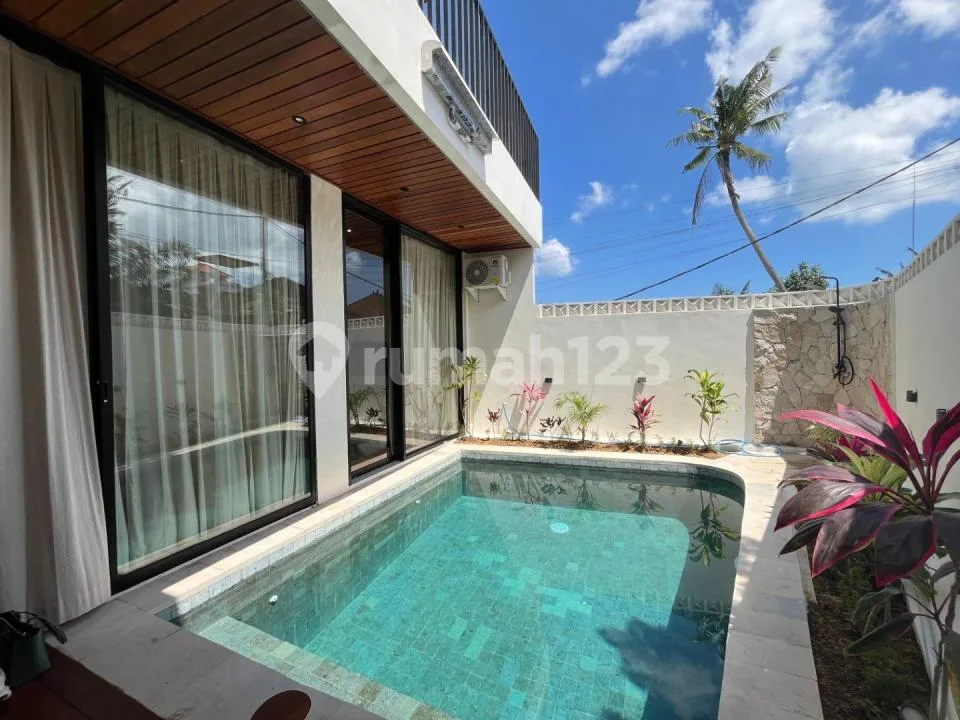 Yearly Rent Brand New Modern Tropical Villa 2 Bedrooms In Pererenan Bali. - Image 3 of 4