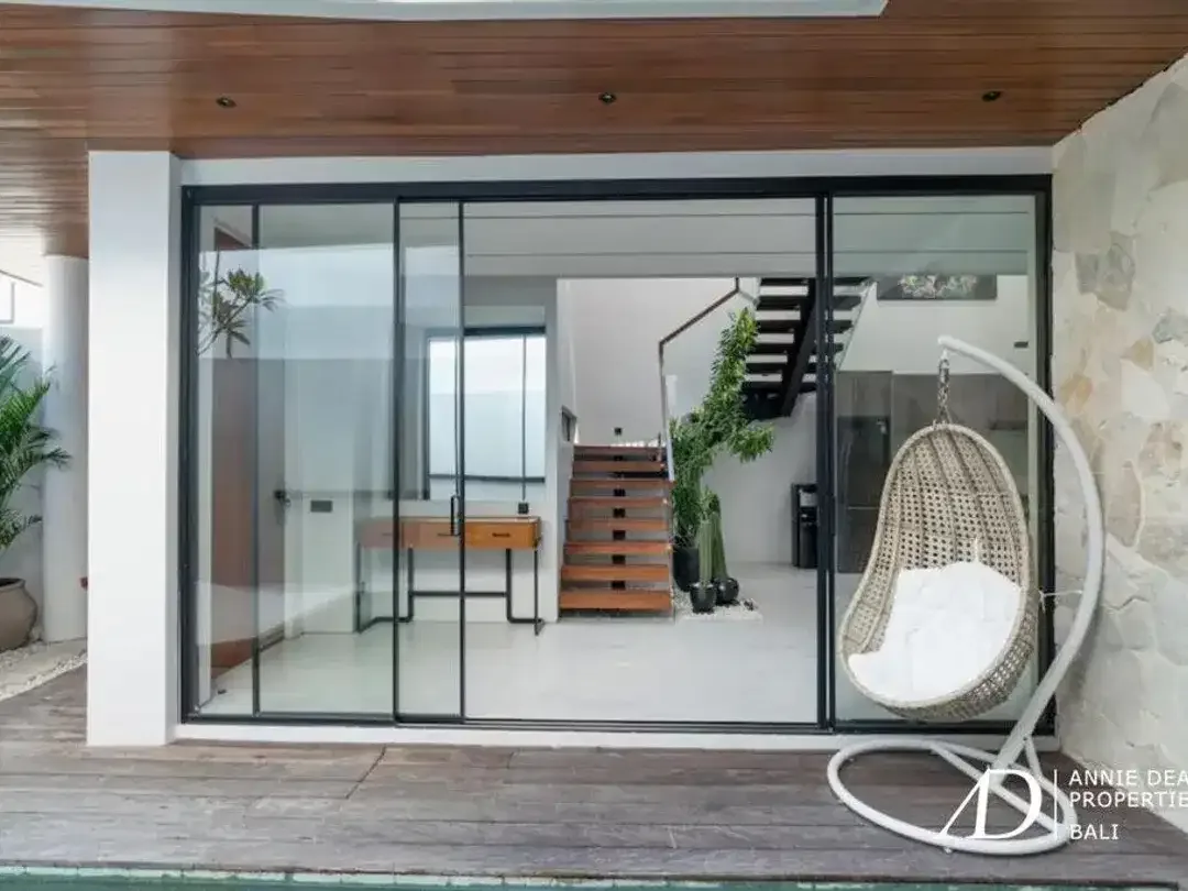 LEASEHOLD | CONTEMPORARY 2-BEDROOM VILLA WITH HIGH ROI IN UMALAS - Image 6 of 10