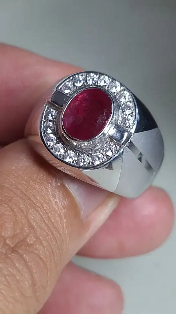 Natural ruby no treatment - Image 2 of 4