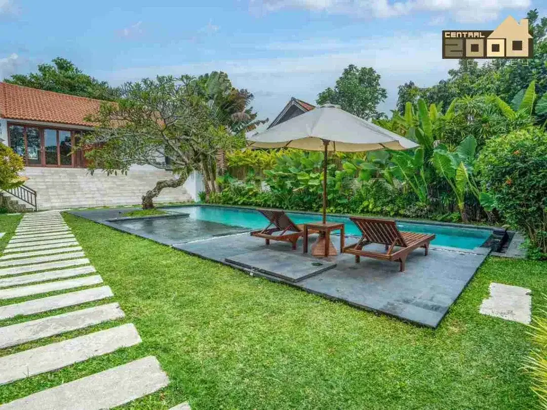 For Sale: Luxury Riverfront Villa Estate - Image 2 of 10