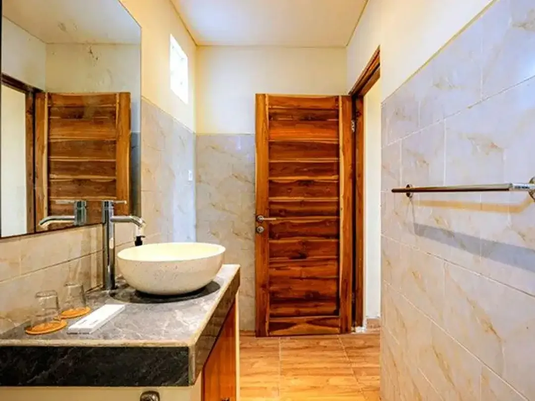 AMR-136.AND  For Monthly Rent Modern Cozy Loft In Seminyak – Stylish 1BR Apartment with Fast WiFi & Full Facilities! - Image 9 of 10