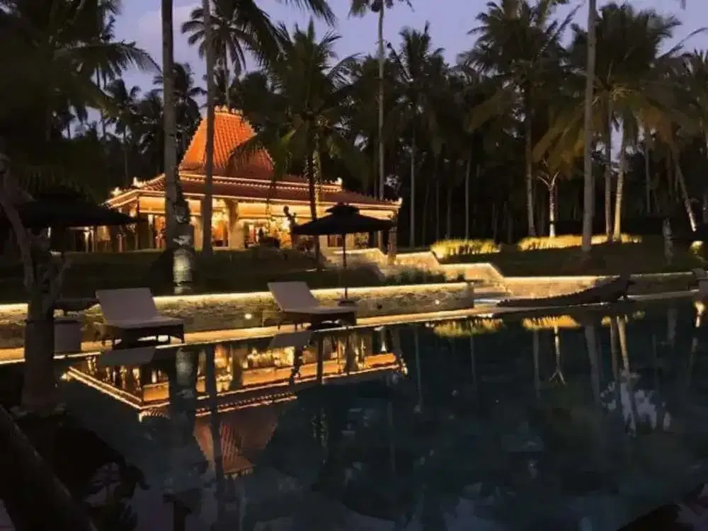 LUXURIOUS BEACH FRONT WOODEN VILLA - Image 6 of 10