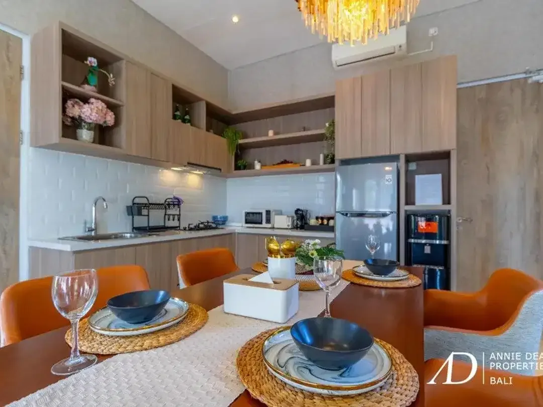 FREEHOLD MODERN 2-BEDROOM VILLA IN SECURE COMPLEX - NUSA DUA - Image 8 of 10