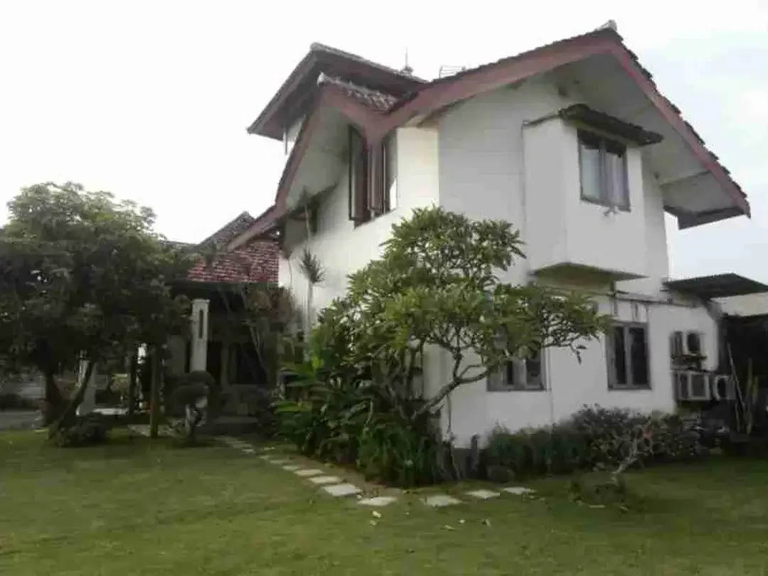 JUAL RUMAH LUX SEGERA 1000M2 CANGGU DEKAT COMMUNITY SCHOOL RECREATION CLUB BUTUH CEPAT - Image 1 of 10