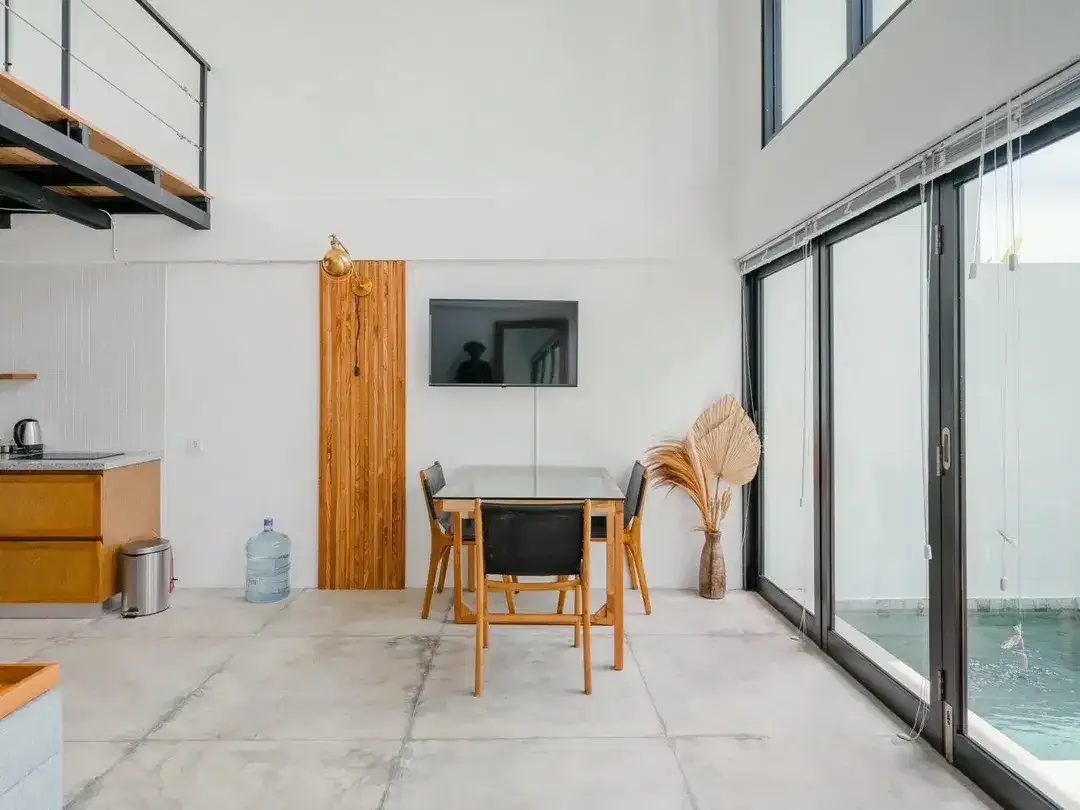 Leasehold - Modern Minimalist Mezzanine Villa with Stunning Pool Area, in Babakan, Canggu, Bali - Image 2 of 10