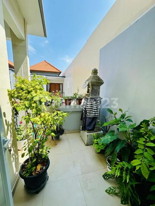 Rumah Furnished 2 LT 3 KT Sudamala Sanur Kauh Densel - Image 3 of 4