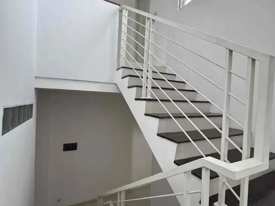 Di jual Rumah Lantai 3
Lokasi di Jln Dewi Sri Kuta badung bali - Image 9 of 10
