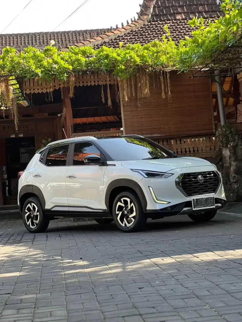 Nissan Magnite Premium 1.0 Turbo CVT - Image 10 of 10